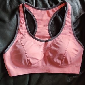 New Balance Women's Sports Bra w/ Padding Coral Peach